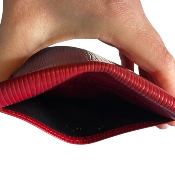 Louis Vuitton Epi Card Case Red Holder - Picture 8 of 16